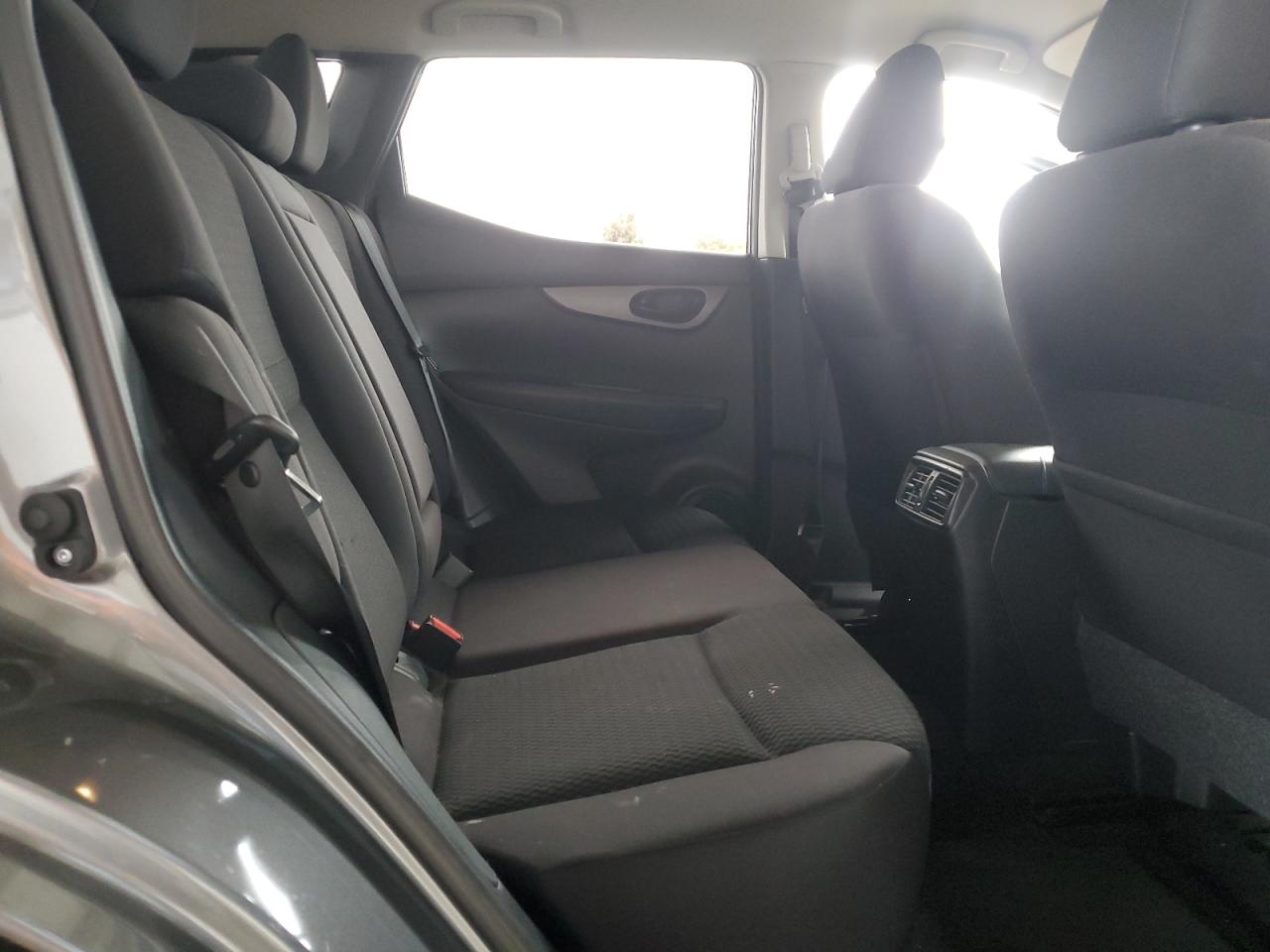 2022 Nissan Rogue Sport S VIN: JN1BJ1AW5NW682072 Lot: 67376835