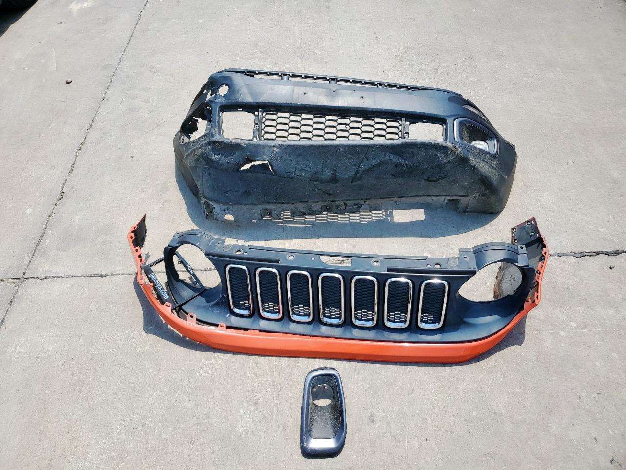 2015 Jeep Renegade Latitude VIN: ZACCJABT8FPC22831 Lot: 66353495