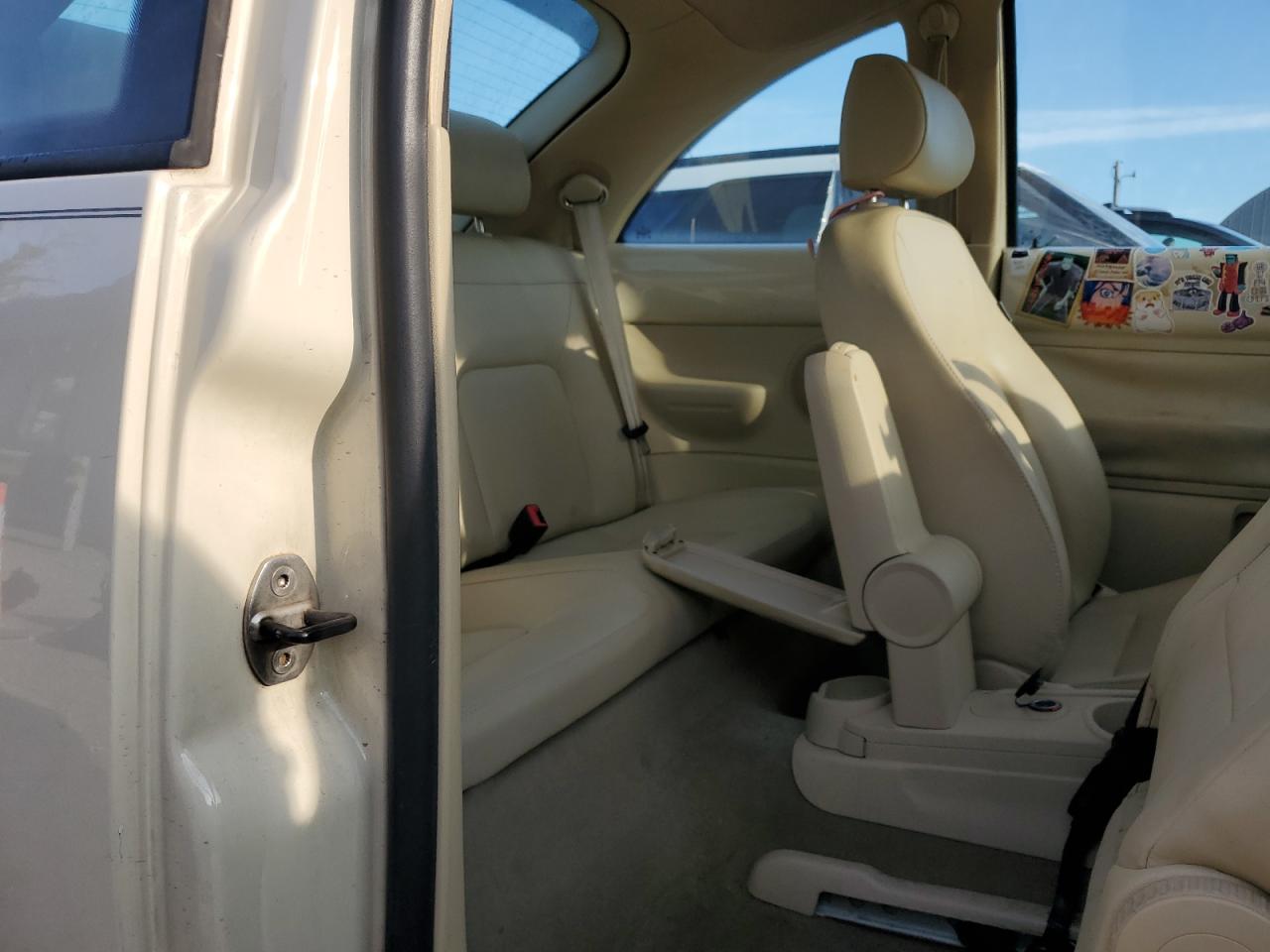 2009 Volkswagen New Beetle S VIN: 3VWPW31C39M500085 Lot: 70390395