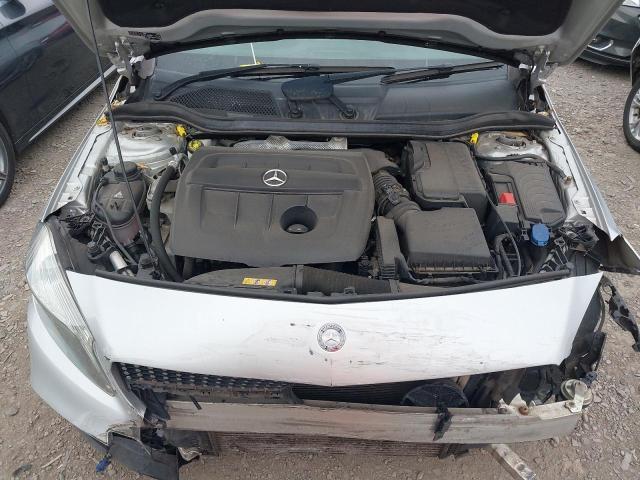 2016 MERCEDES BENZ A 180 D AM