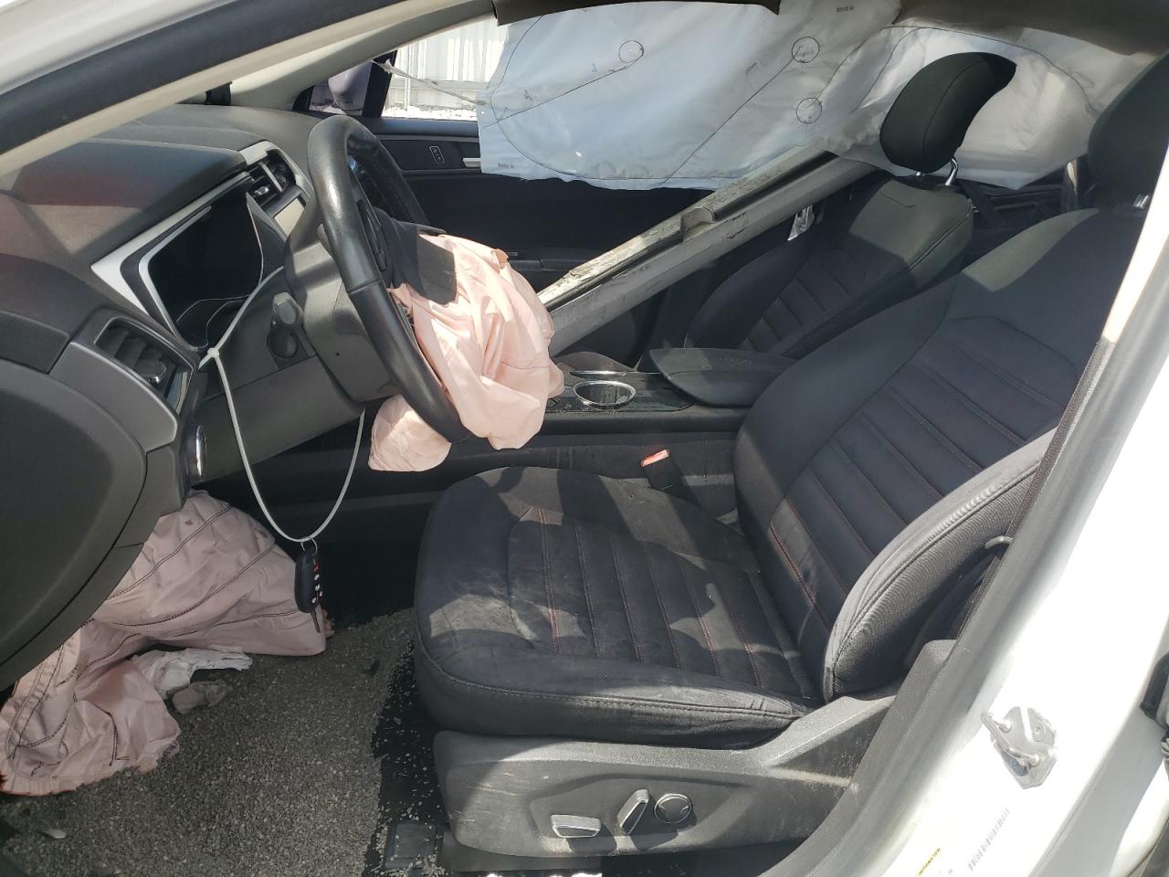 2014 Ford Fusion Se VIN: 1FA6P0HD3E5350669 Lot: 69740845