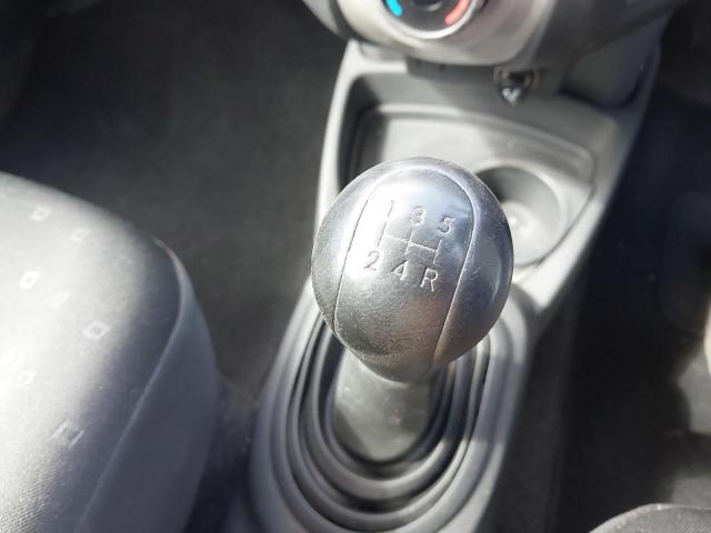 2006 TOYOTA YARIS T2