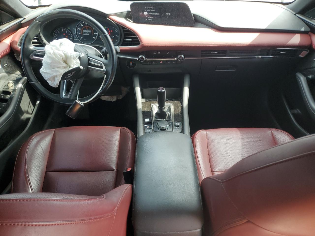 2019 Mazda 3 Premium VIN: JM1BPANM5K1142198 Lot: 69961035