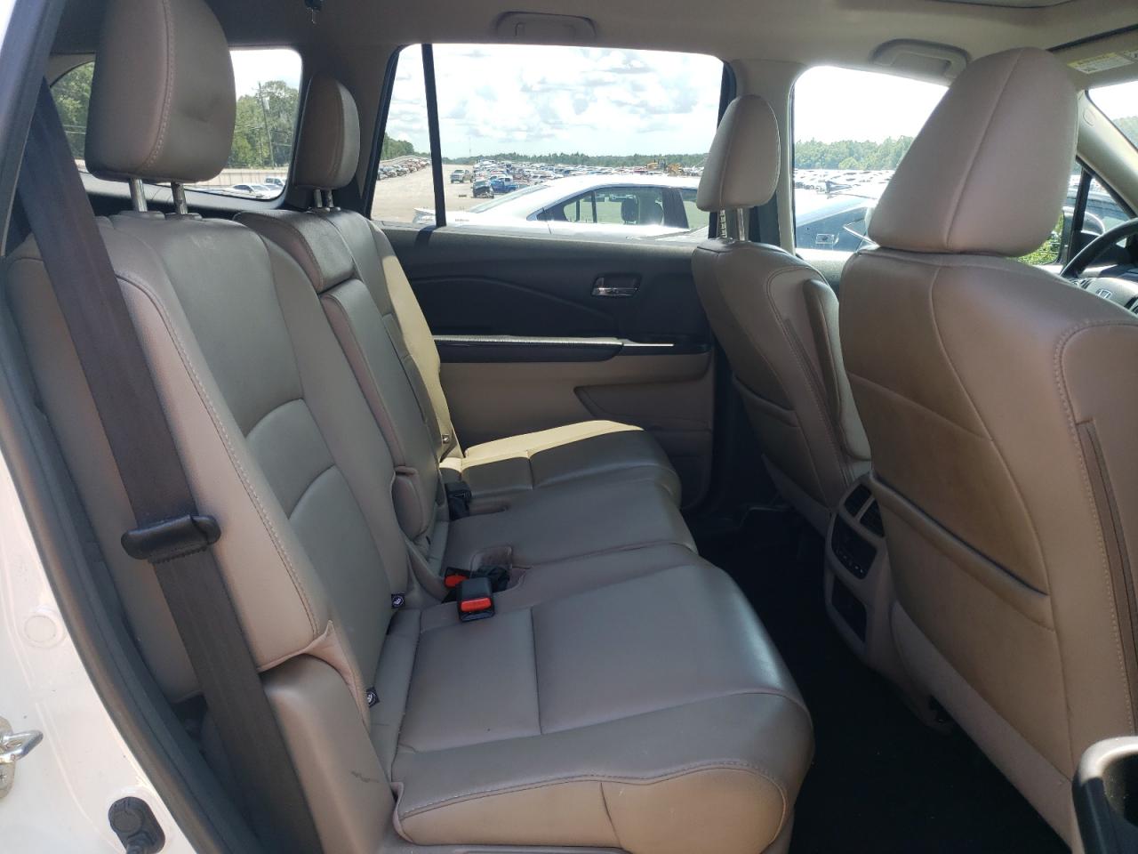 2016 Honda Pilot Exln VIN: 5FNYF5H7XGB034572 Lot: 68843905