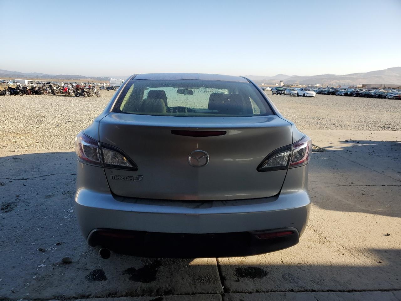 2011 Mazda 3 I VIN: JM1BL1VG0B1427400 Lot: 70867295