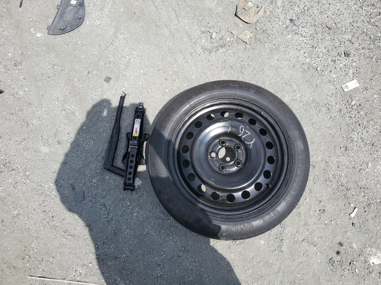 2016 Chrysler 300 Limited VIN: 2C3CCAAG5GH313528 Lot: 70083755