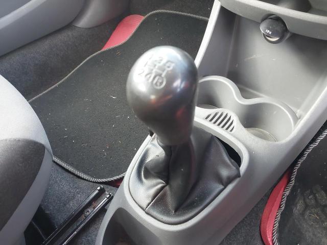 2011 CITROEN C1 VTR