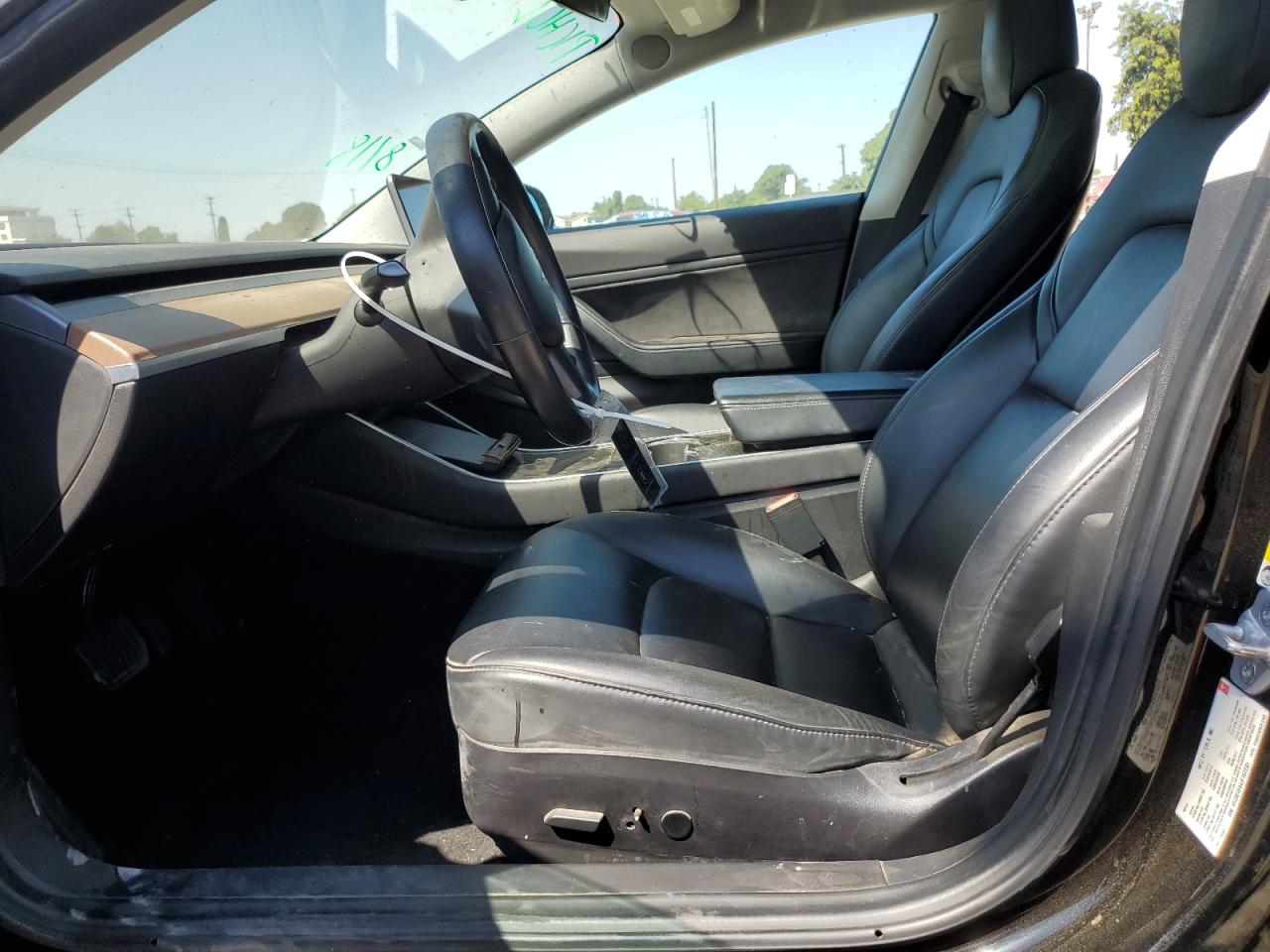 2018 Tesla Model 3 VIN: 5YJ3E1EA4JF157233 Lot: 70692585