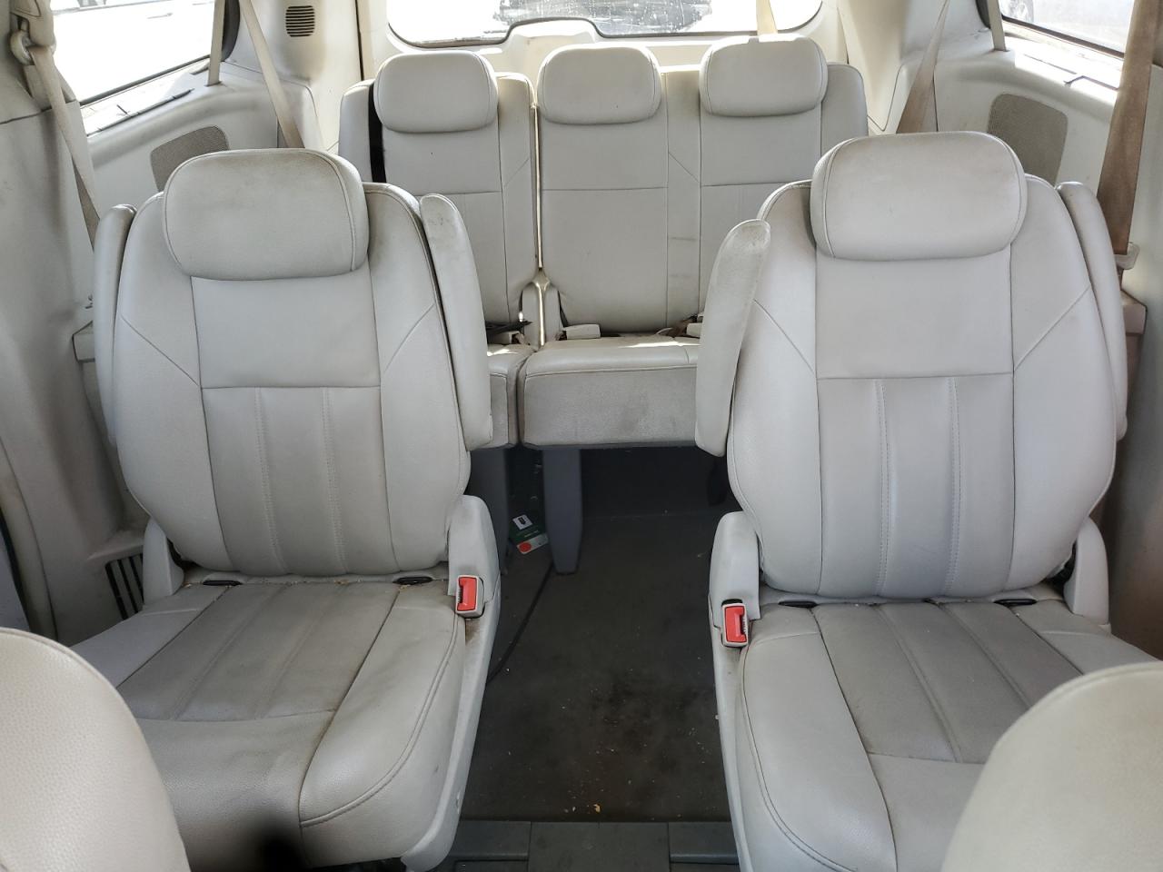 2008 Chrysler Town & Country Touring VIN: 2A8HR54PX8R824899 Lot: 69954605