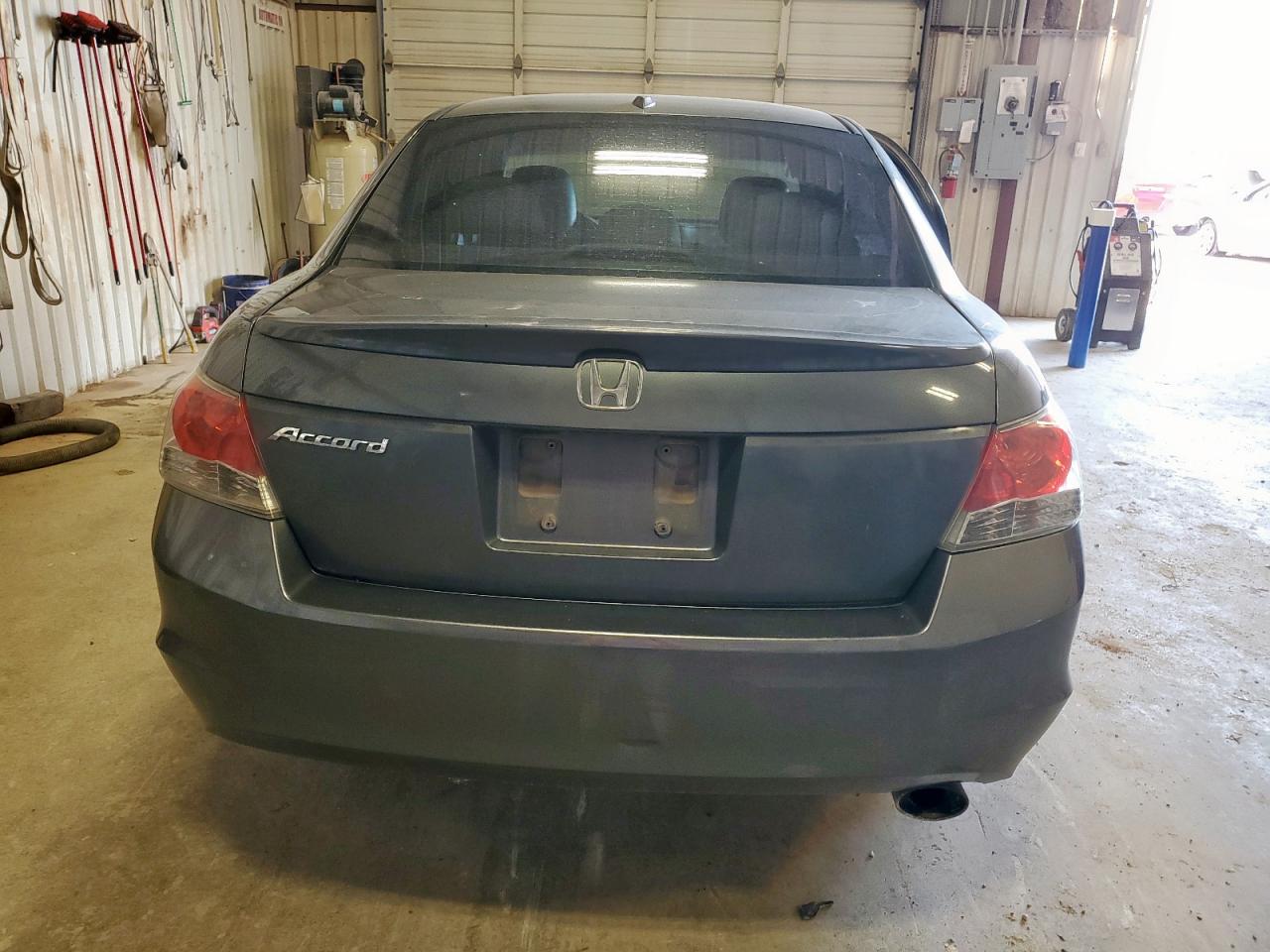 2010 Honda Accord Exl VIN: 1HGCP2F82AA192570 Lot: 68333385