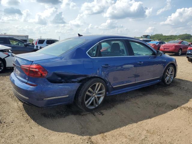  VOLKSWAGEN PASSAT 2017 Синий