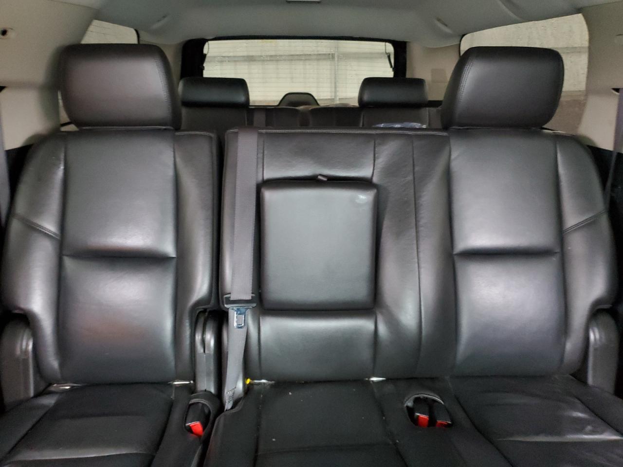 2011 Chevrolet Suburban K1500 Ltz VIN: 1GNSKKE39BR303317 Lot: 68696065