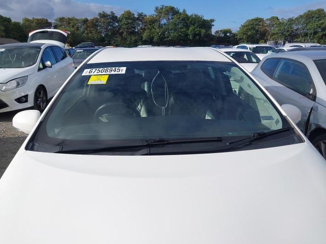 2015 TOYOTA PRIUS T4