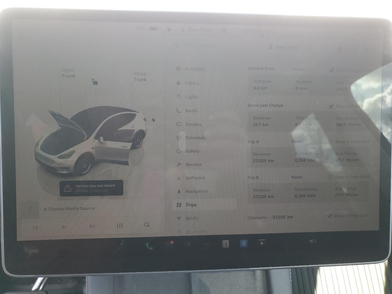 2023 Tesla Model Y VIN: 7SAYGDEE1PF775822 Lot: 70385685