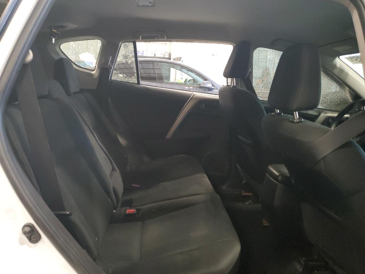 2018 Toyota Rav4 Le VIN: 2T3ZFREV5JW437729 Lot: 69721495