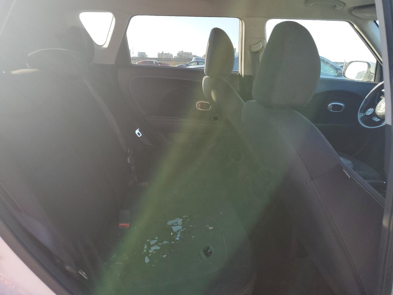 2016 Kia Soul VIN: KNDJN2A27G7258664 Lot: 68903225