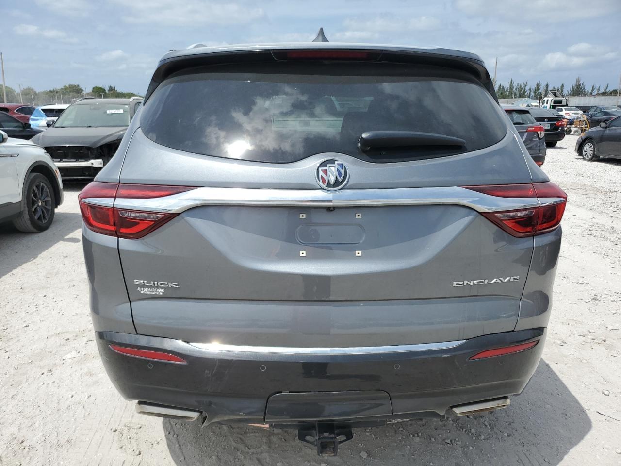 2018 Buick Enclave Essence VIN: 5GAERBKW4JJ212874 Lot: 69147645