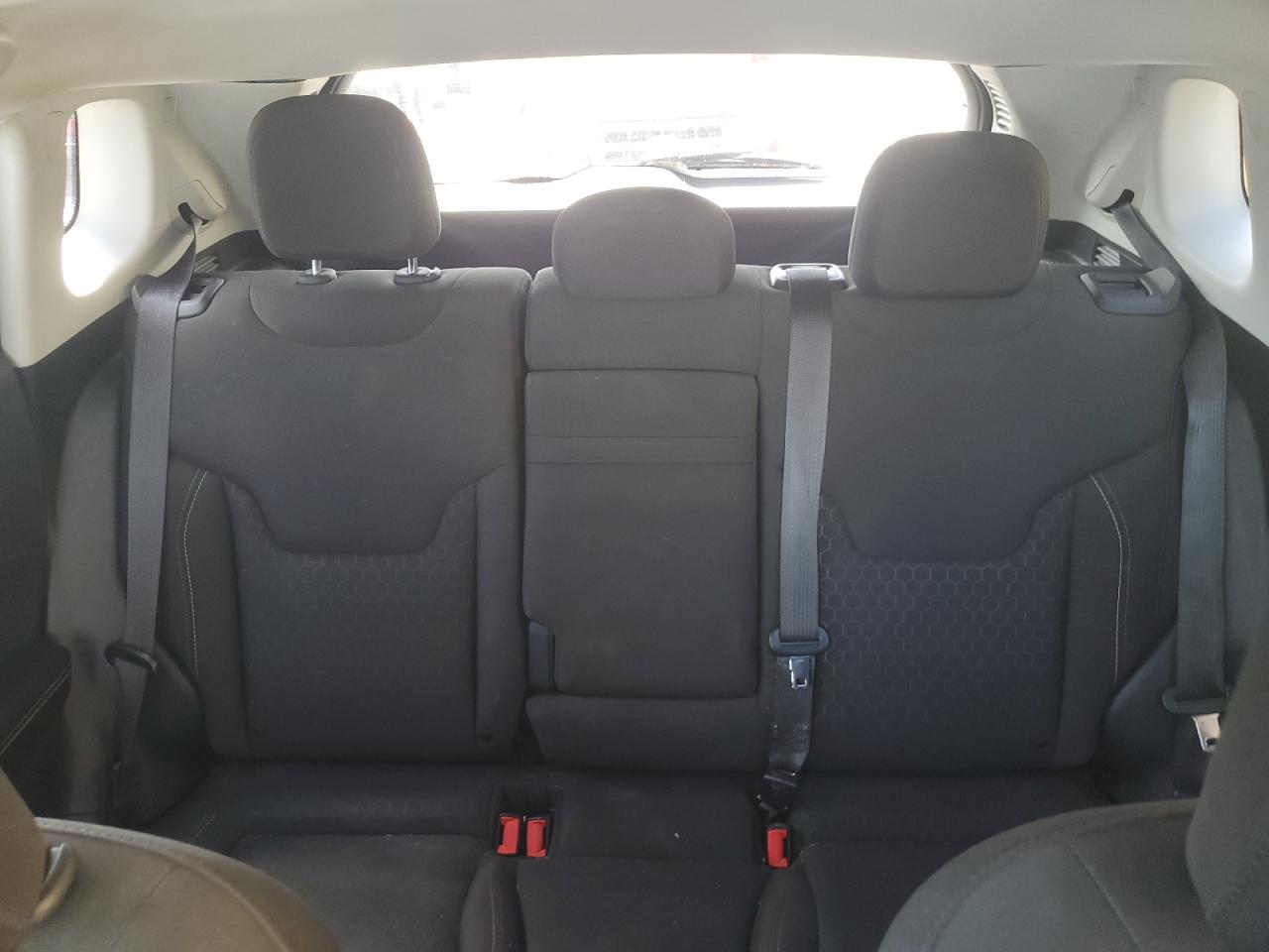 2018 Jeep Compass Sport VIN: 3C4NJDAB8JT252917 Lot: 68512045