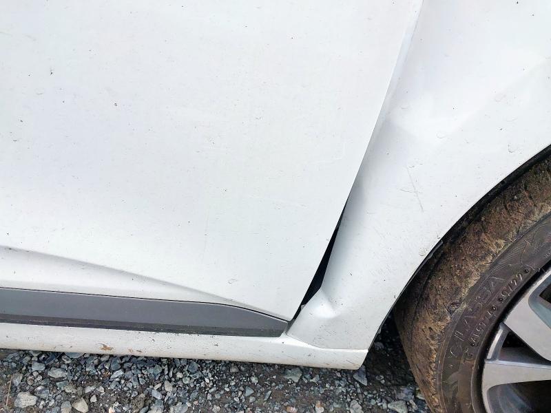 2022 RENAULT CLIO 1.6 E-TECH HYBRID 140 RS LINE 5DR AUTO