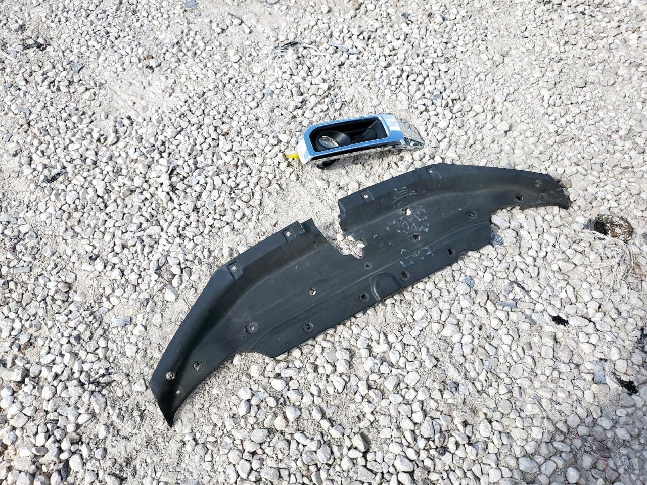 2015 Toyota 4Runner Sr5/Sr5 Premium VIN: JTEBU5JRXF5265944 Lot: 69108545