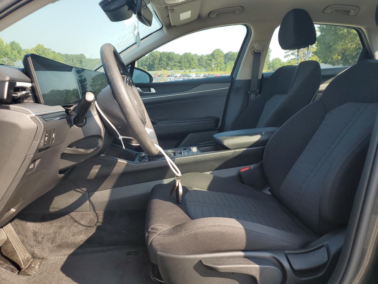 2025 Kia K5 Lxs VIN: KNAG24J72S5283256 Lot: 69153795