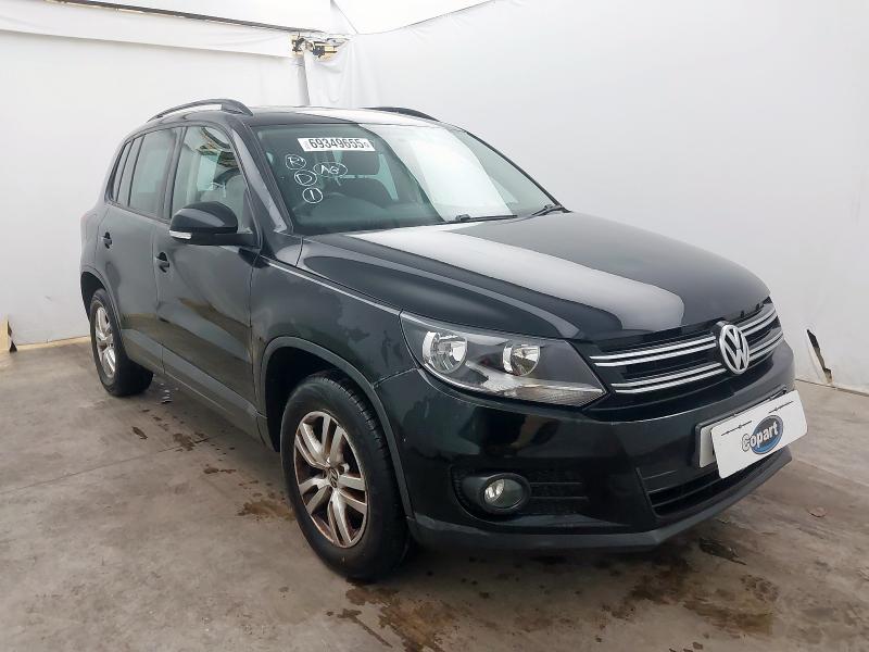 2012 VOLKSWAGEN TIGUAN S T