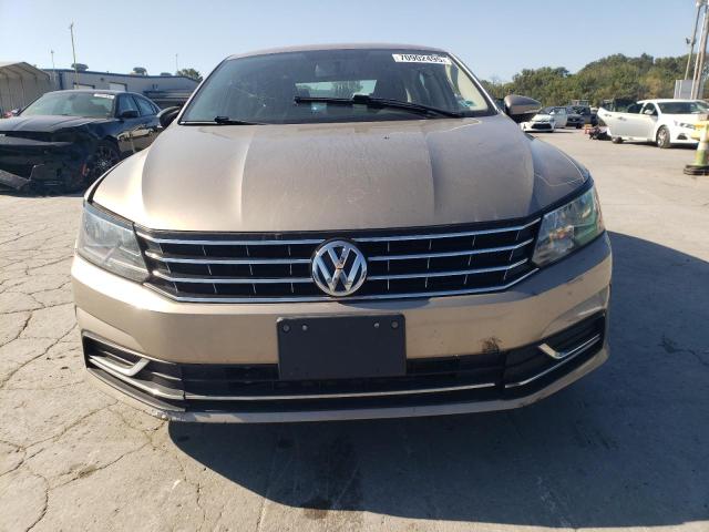  VOLKSWAGEN PASSAT 2016 Серебристый