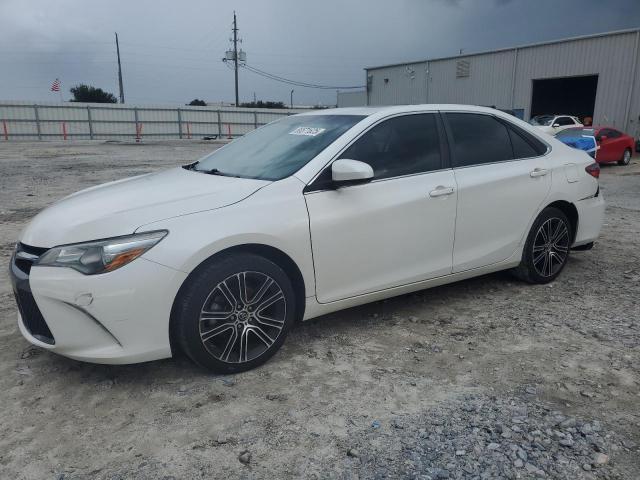  TOYOTA CAMRY 2016 White
