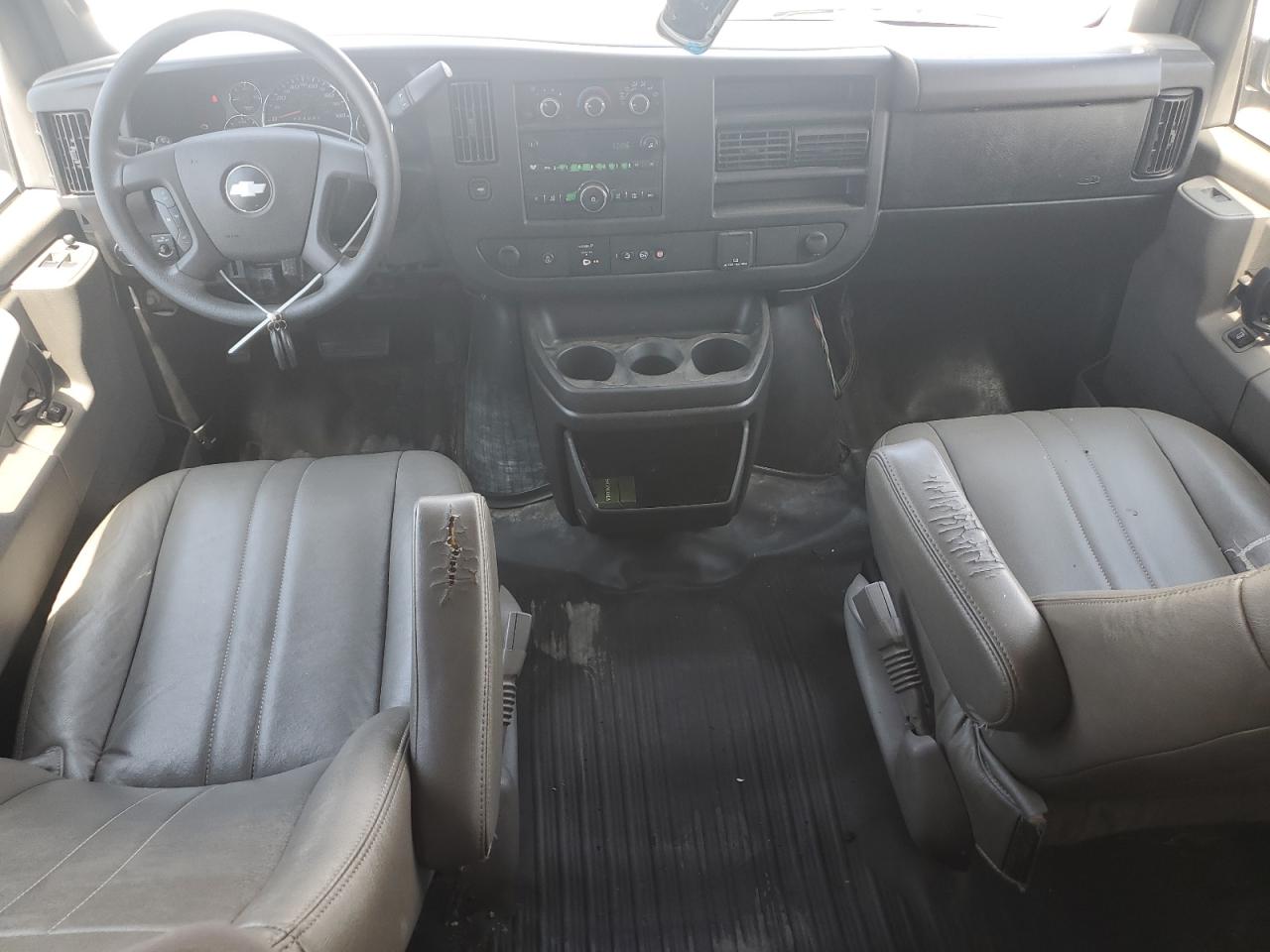 2018 Chevrolet Express G3500 Ls VIN: 1GAZGNFP3J1223917 Lot: 67140205