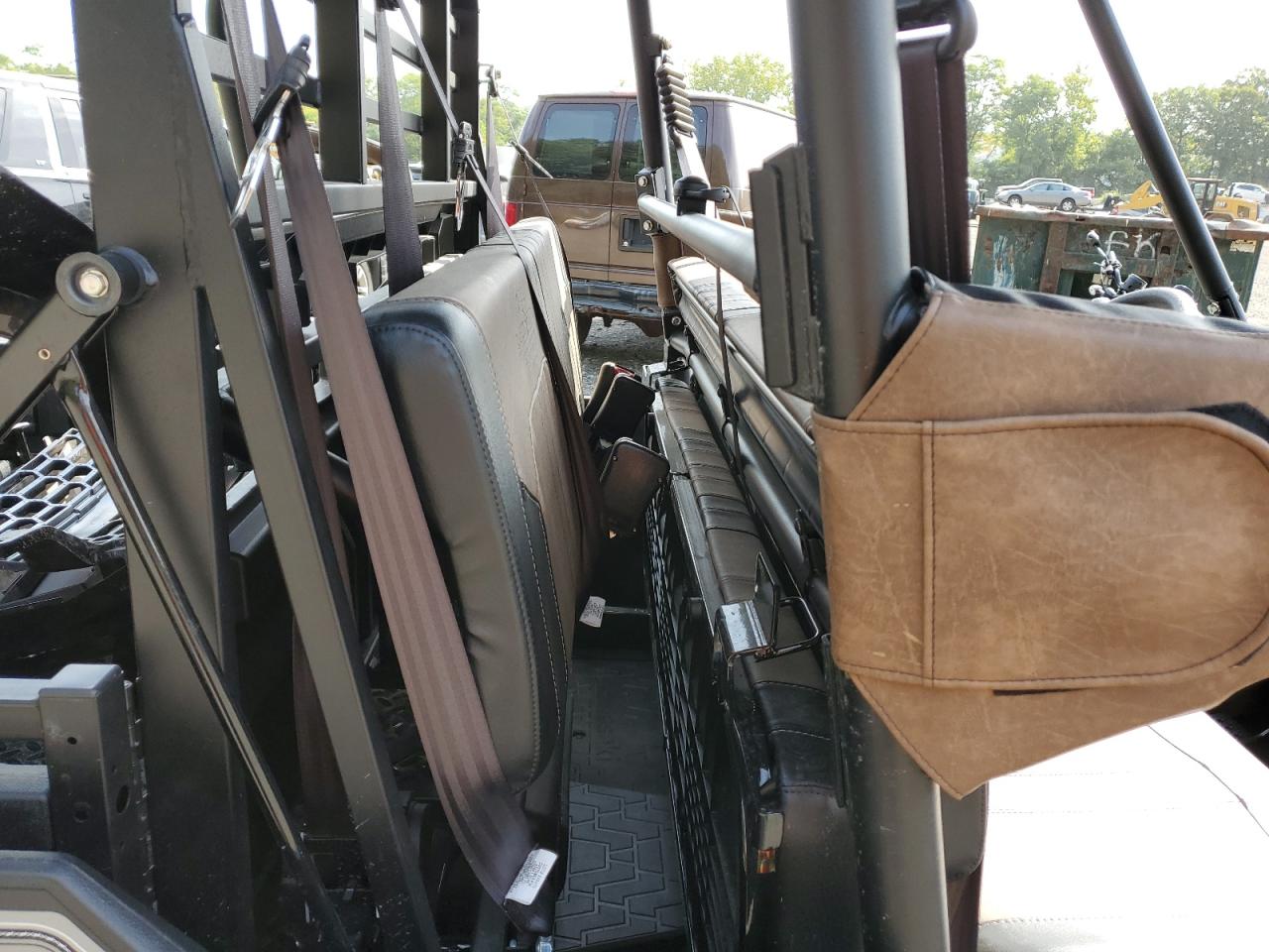 2023 Kawasaki Kat820 F VIN: JKBATSF18PB503769 Lot: 70130765