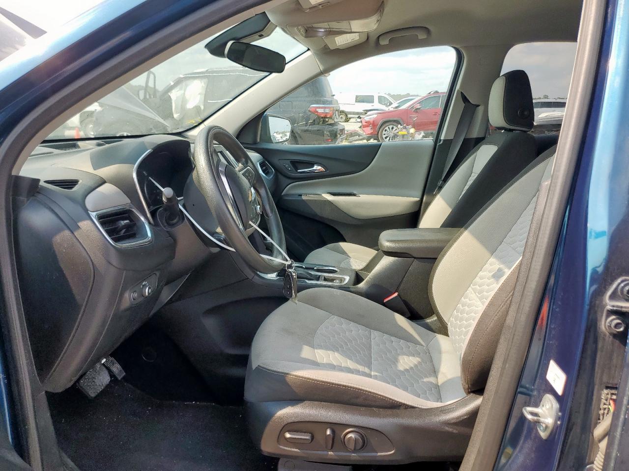 2020 Chevrolet Equinox Lt VIN: 2GNAXJEV6L6133620 Lot: 70226735