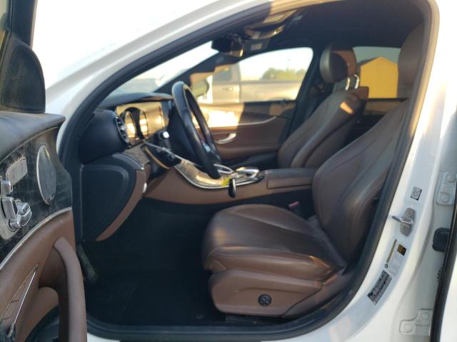 Sedans MERCEDES-BENZ E-CLASS 2017 Biały
