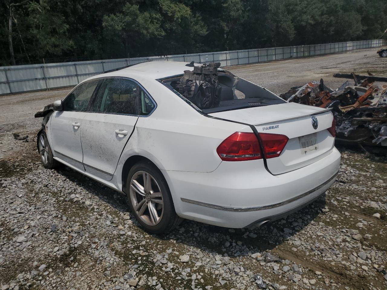2013 Volkswagen Passat Sel white  diesel 1VWCN7A36DC055876 photo #3