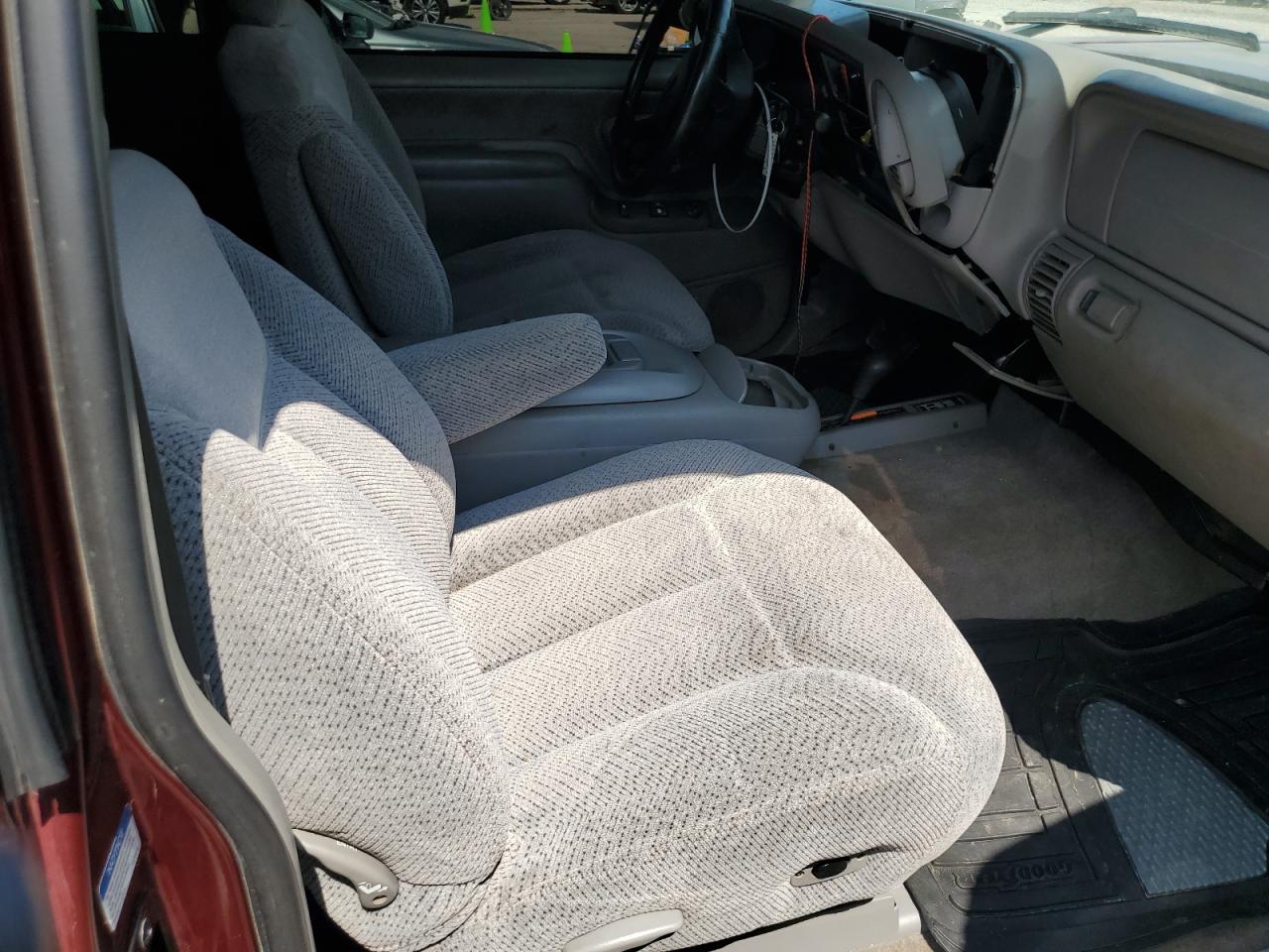 1998 GMC Sierra K1500 VIN: 2GTEK19R0W1525855 Lot: 67507845