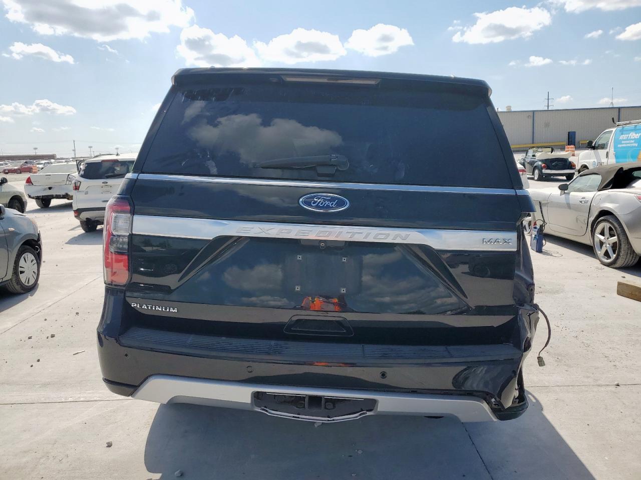 1FMJK1LT2JEA19675 2018 Ford Expedition Max Platinum