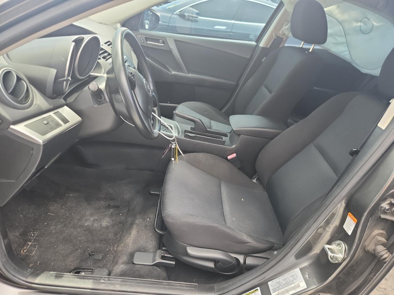 2011 Mazda 3 I VIN: JM1BL1VG6B1400220 Lot: 68673405