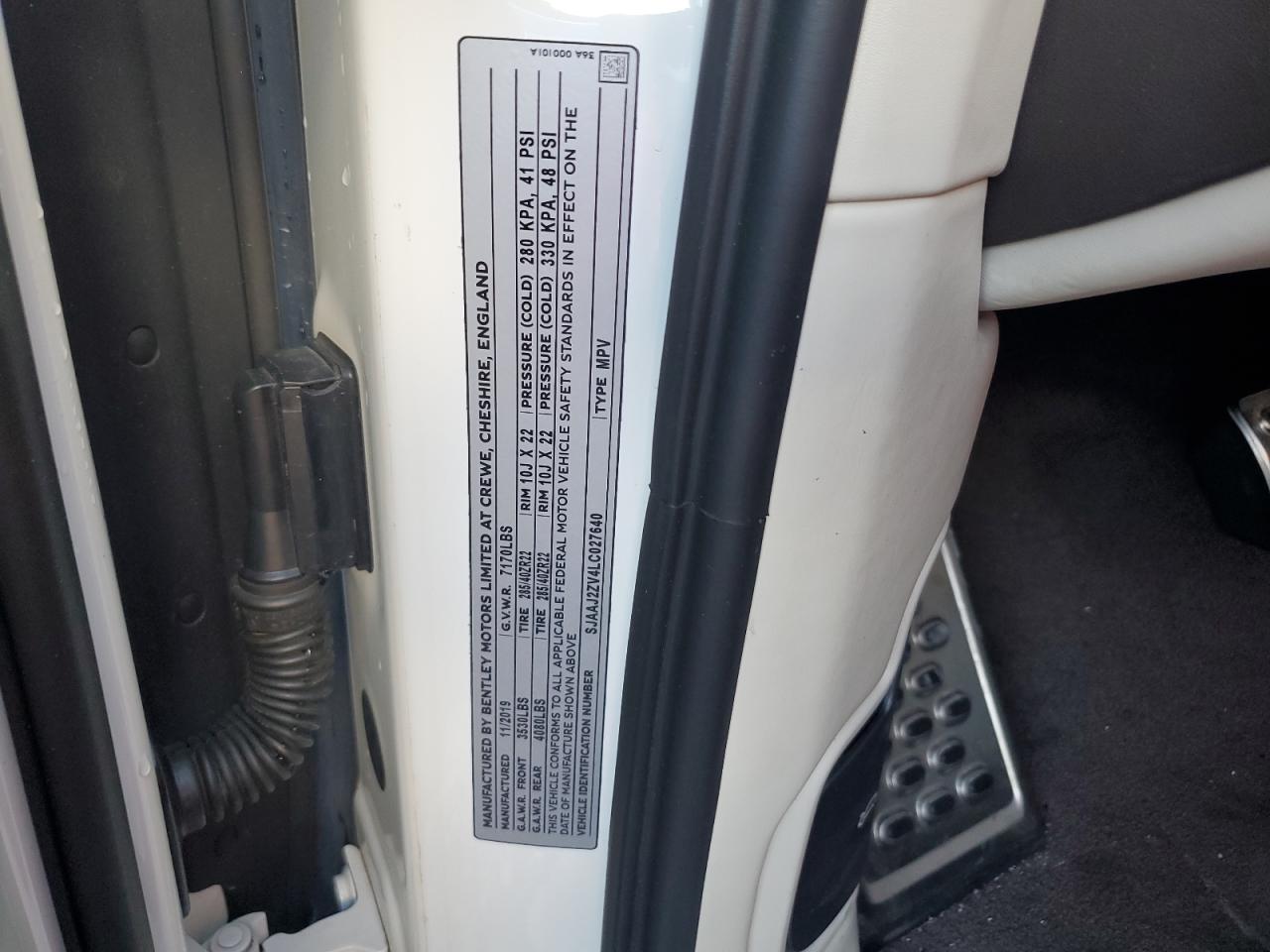 2020 Bentley Bentayga VIN: SJAAJ2ZV4LC027640 Lot: 67953885