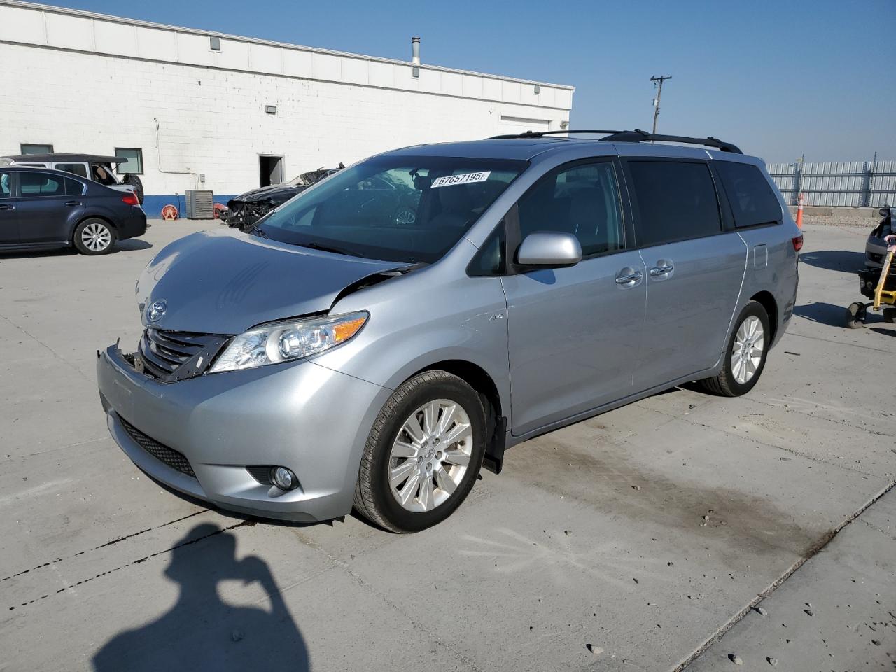 2016 Toyota Sienna Xle
