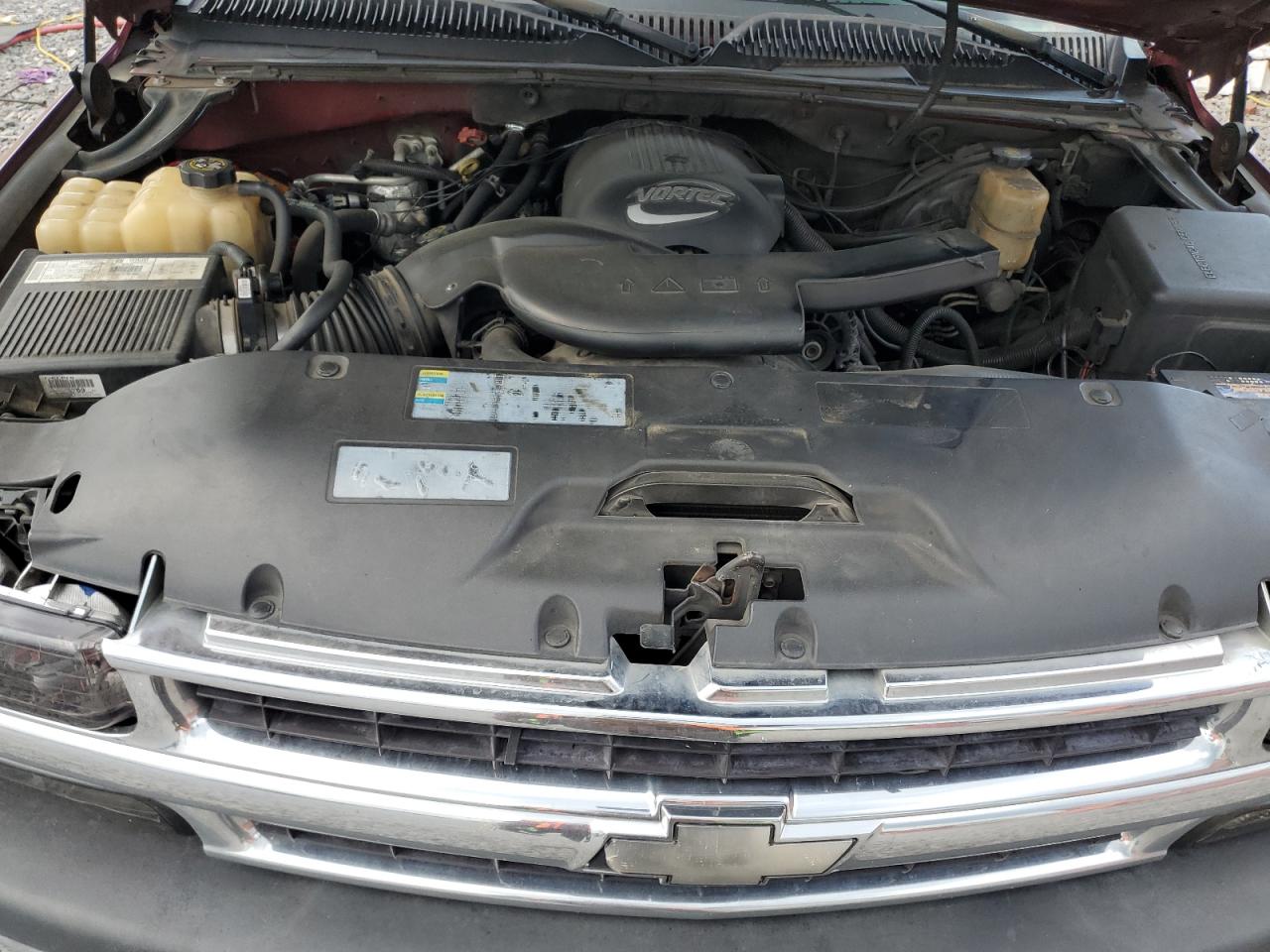 2002 Chevrolet Tahoe K1500 VIN: 1GNEK13V52J161820 Lot: 69398935