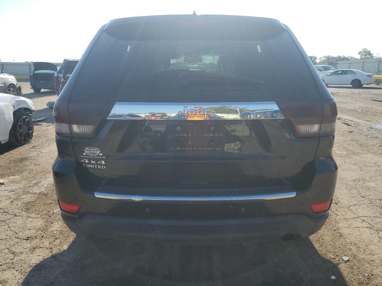 2011 Jeep Grand Cherokee Limited VIN: 1J4RR5GG0BC571576 Lot: 68653135