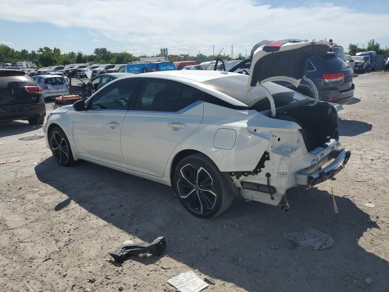 2023 Nissan Altima Sr white null gas 1N4BL4CW0PN388549 photo #3