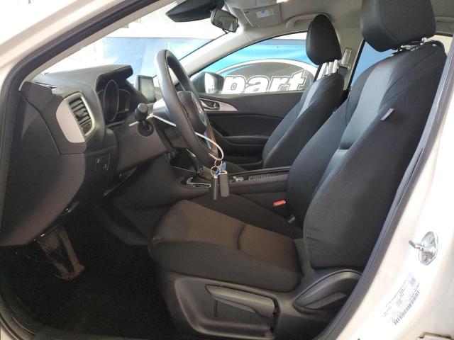  MAZDA 3 2018 Белы