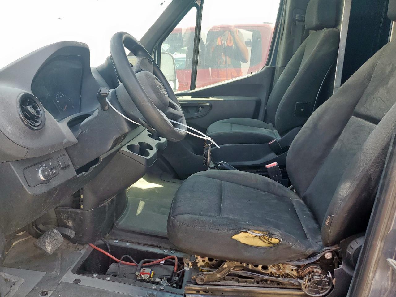 2019 Mercedes-Benz Sprinter 2500/3500 VIN: WD4PF0CDXKT004656 Lot: 68793125