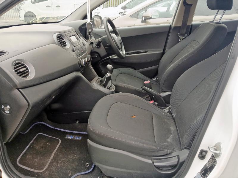 2017 HYUNDAI I10 SE
