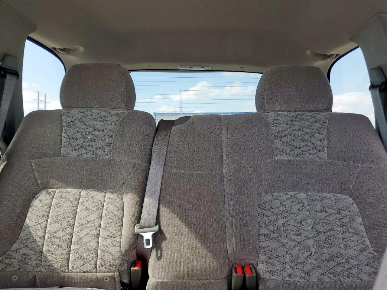 2004 GMC Envoy VIN: 1GKDS13S142119995 Lot: 68869885