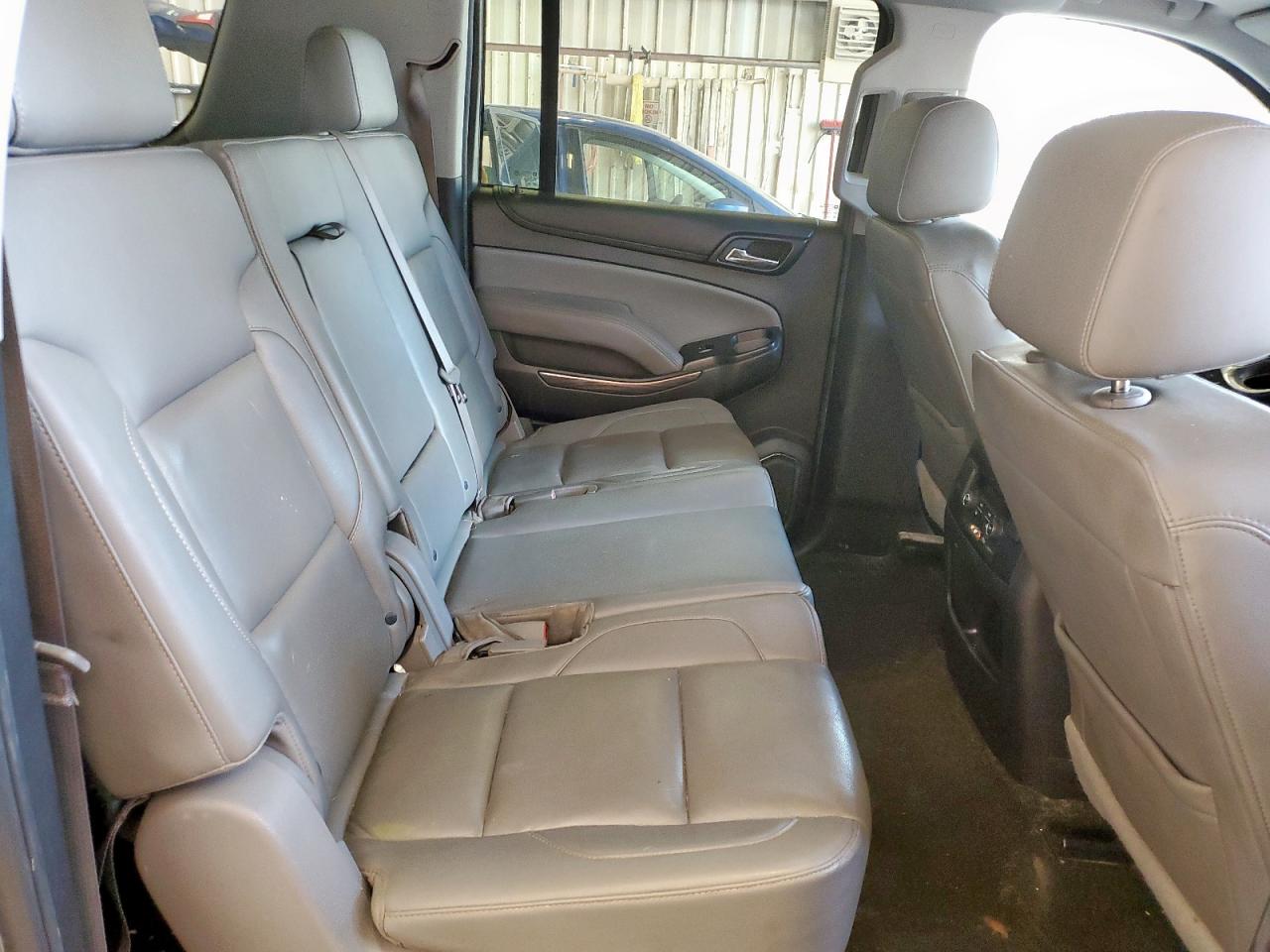 2016 Chevrolet Suburban C1500 Lt VIN: 1GNSCHKC3GR229470 Lot: 69930855