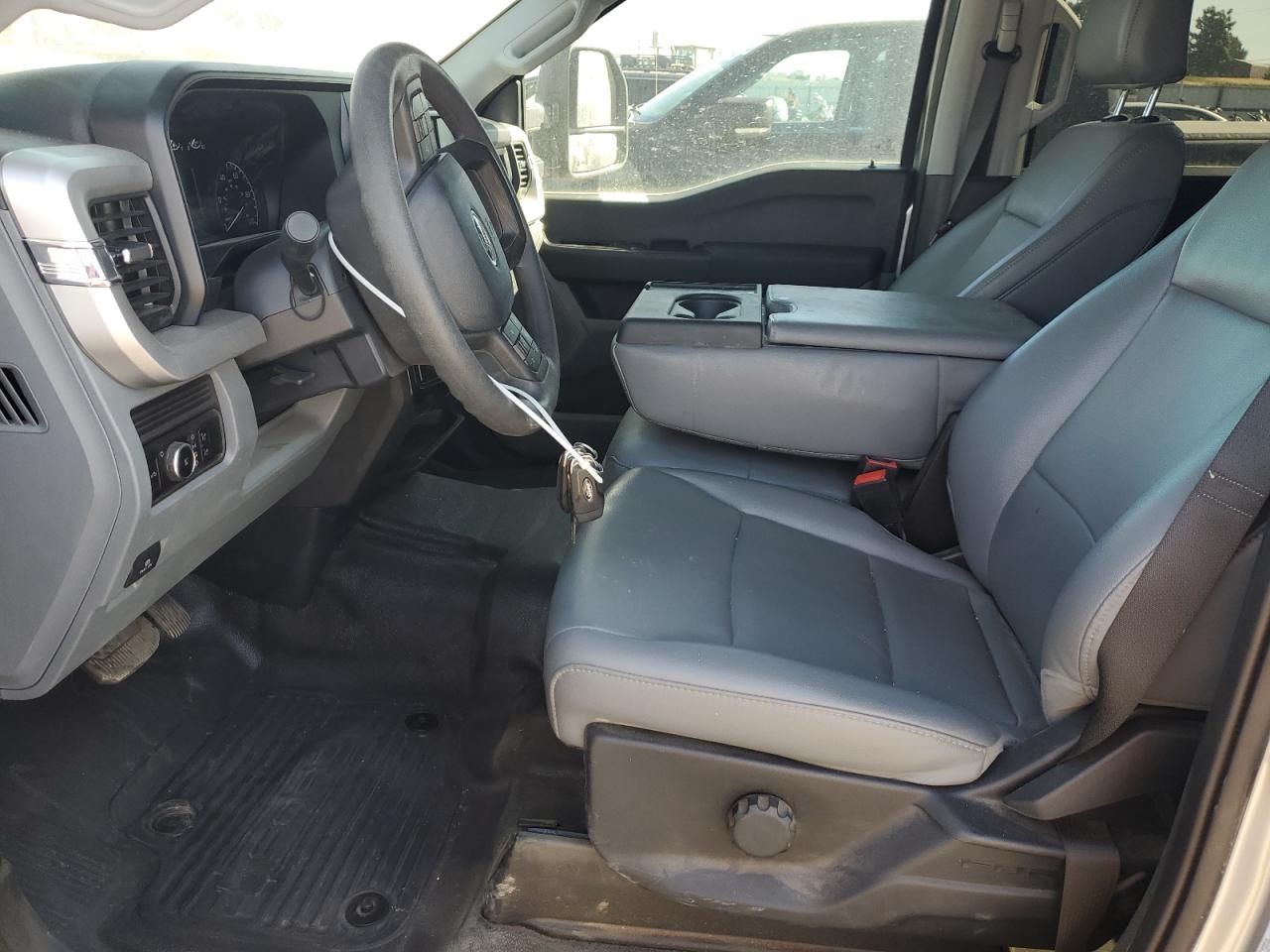 2024 Ford F350 Super Duty VIN: 1FT8W3DTXREF07415 Lot: 68923165