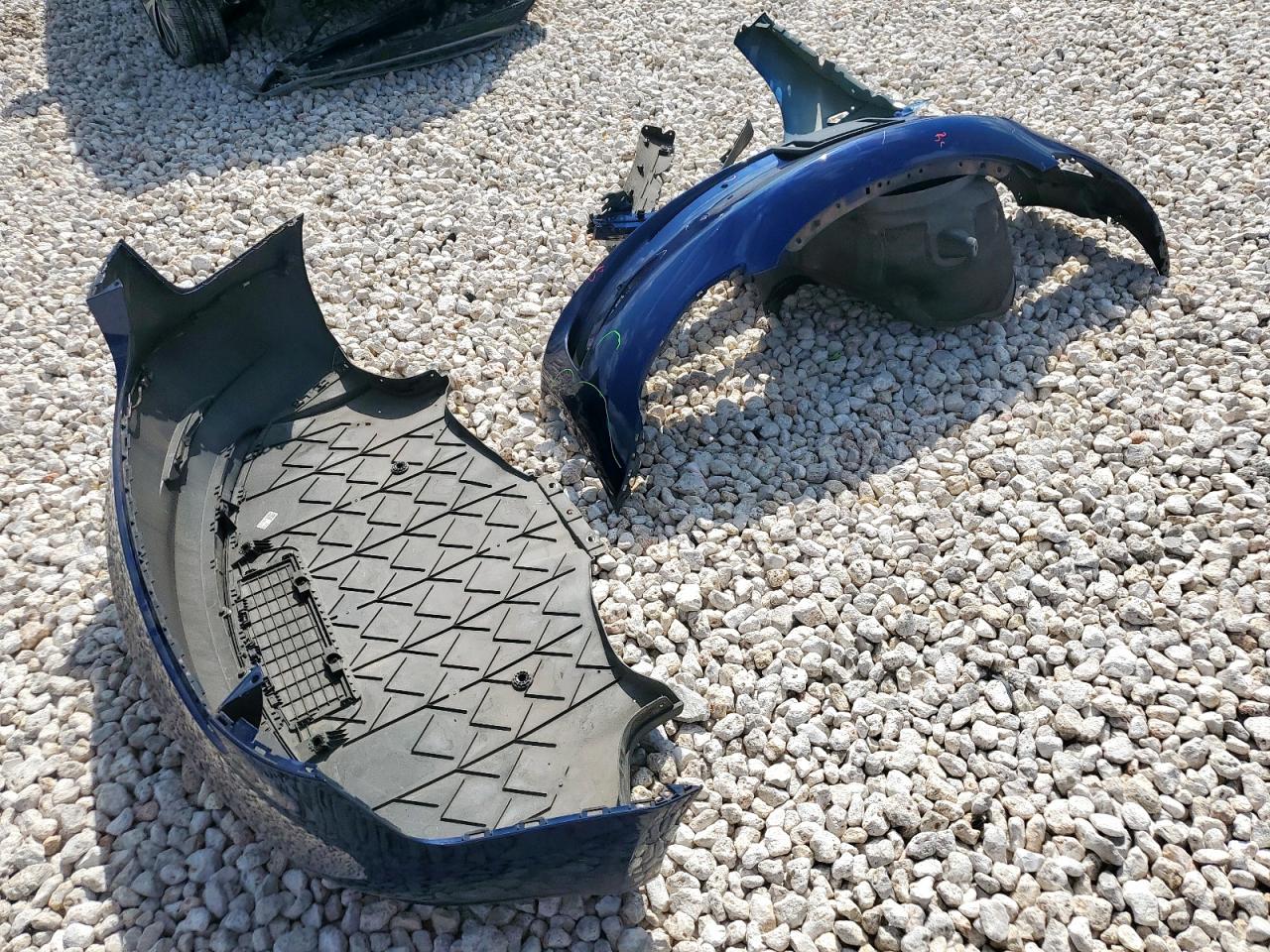 2022 Tesla Model 3 VIN: 5YJ3E1EA1NF331412 Lot: 70197375