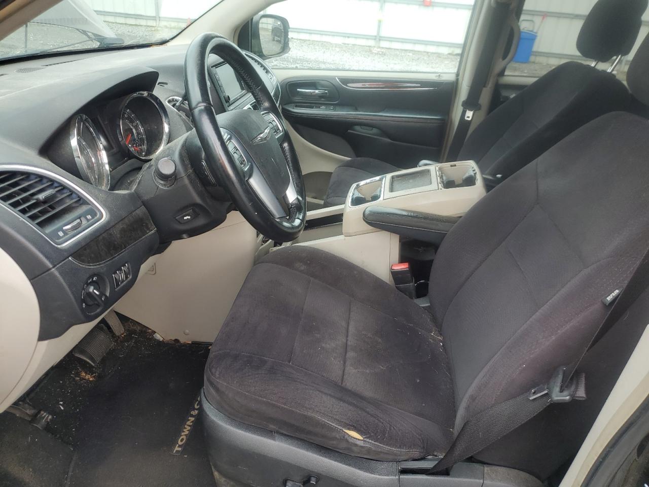 2011 Chrysler Town & Country Touring VIN: 2A4RR5DG8BR675471 Lot: 69783195