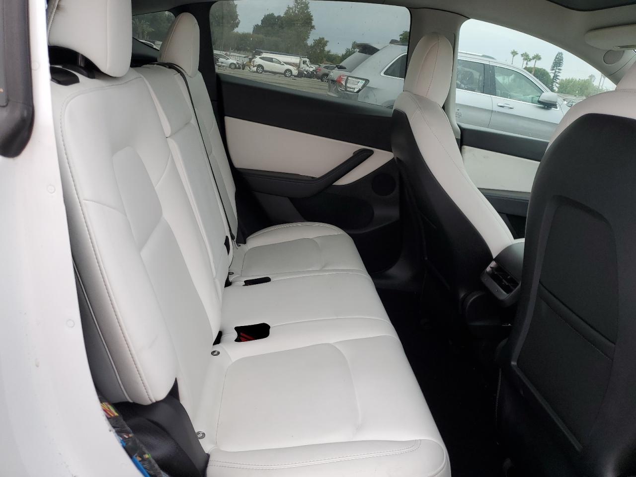 2021 Tesla Model Y VIN: 5YJYGDEEXMF300436 Lot: 70084335
